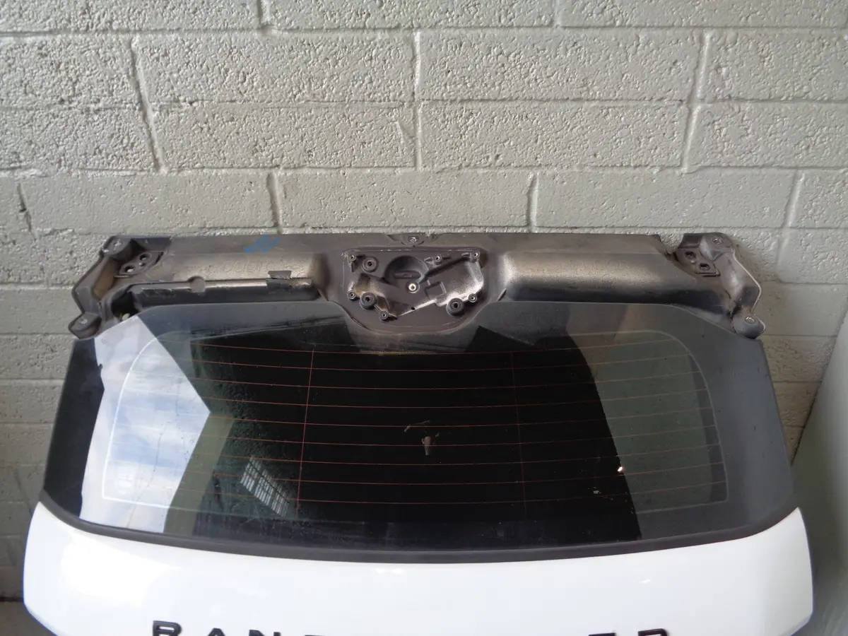 Range Rover Evoque Tailgate Boot Lid Fuji White L538 2011 To 2018 L22055 2