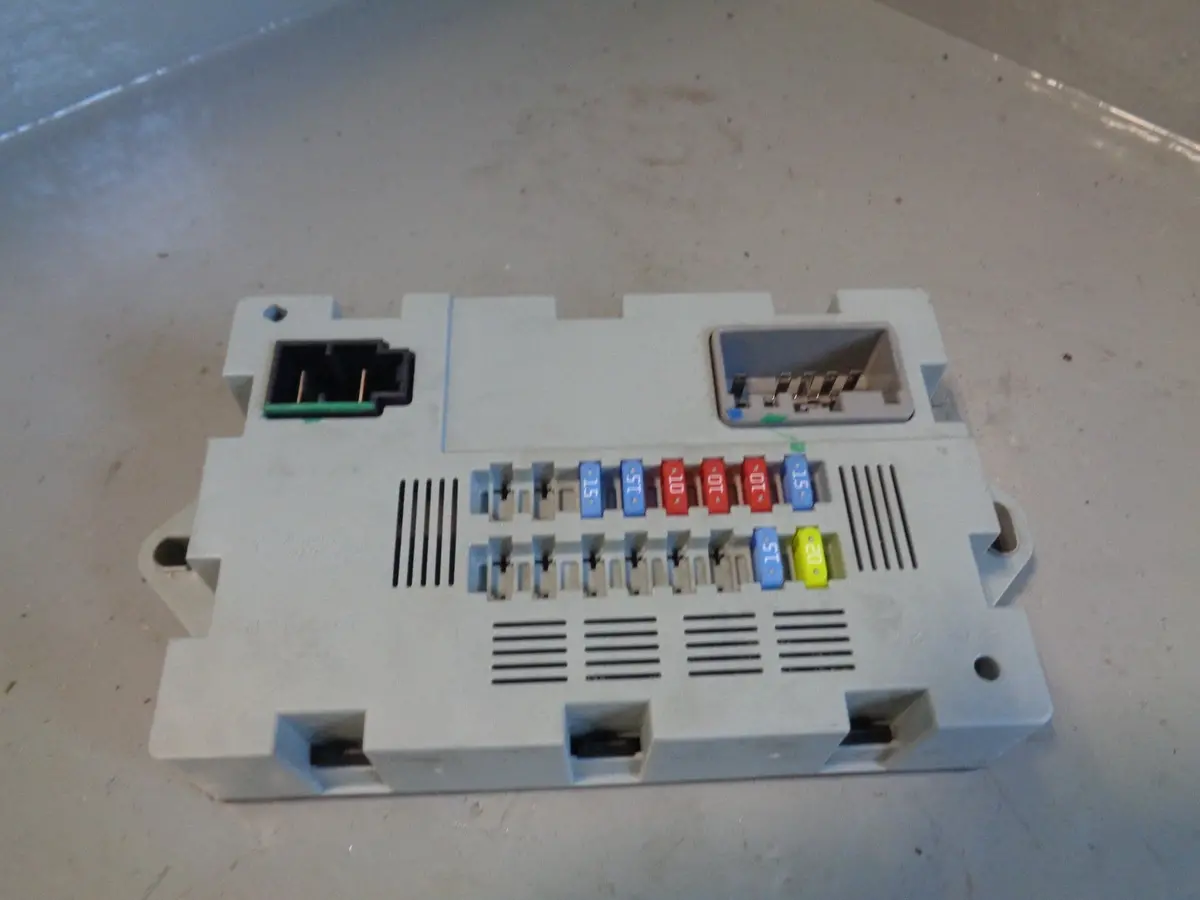 Range Rover Evoque Fuse Box Rear Cpla-14Q073-Aa L538 2011 To 2018 1