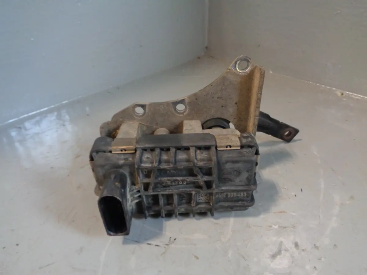Freelander 2 Turbo Actuator Electronic 2.2 Td4 6Nw 009 483 Land Rover 1