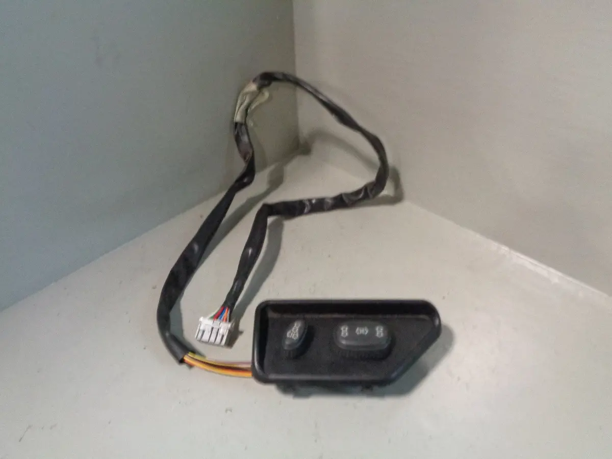 Discovery 2 Electric Seat Switch Near Side Front With Wiring Loom Land Rover 1