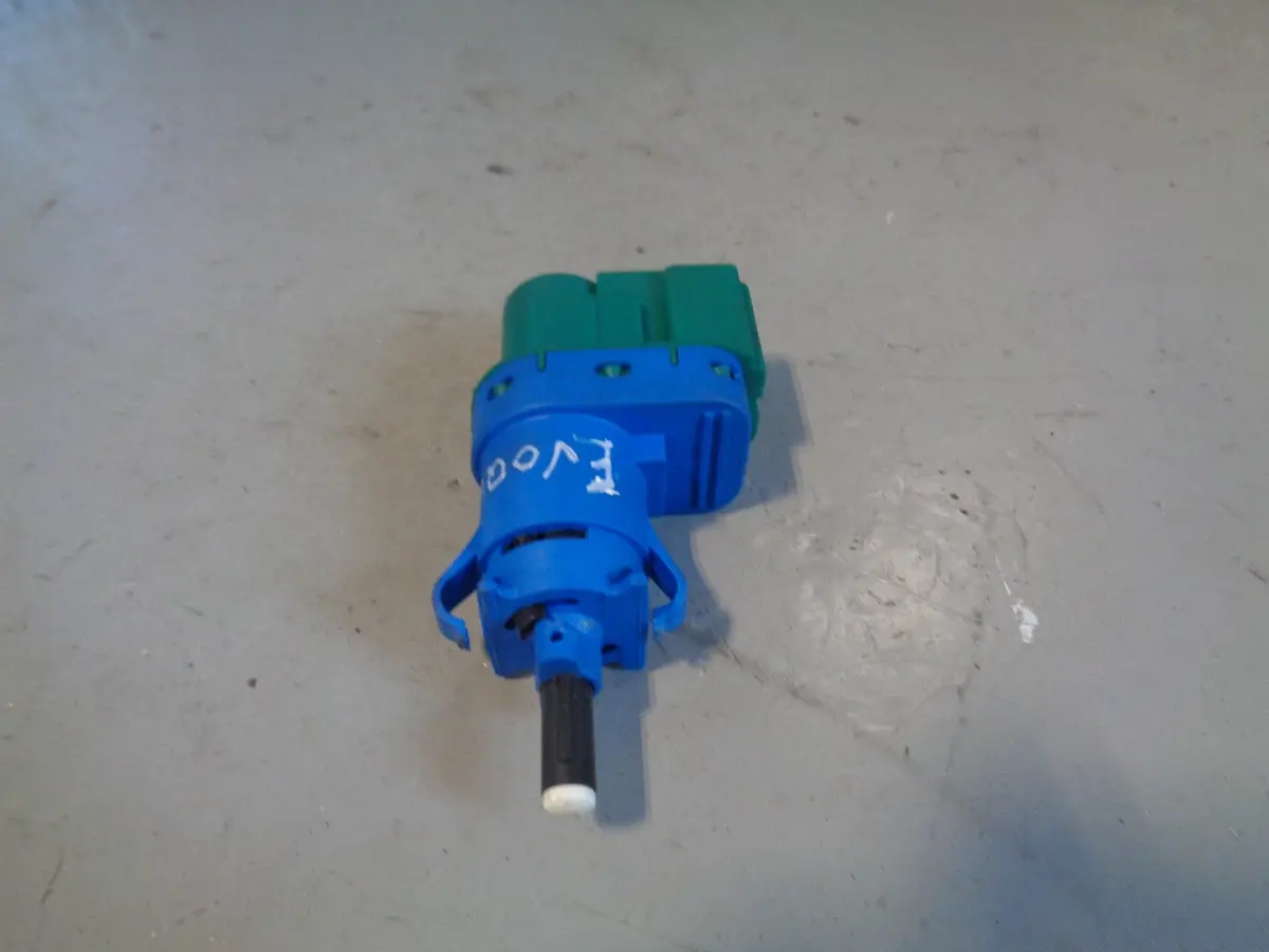 Range Rover Evoque Brake Light Pedal Switch 6W83-13480-Ab 2011 To 2018 1