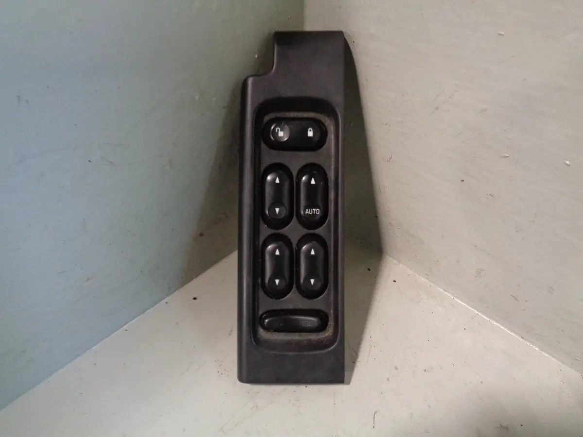 Freelander 1 Window Switch Off Side Front With Surround Yud500320puy Land Rover 1