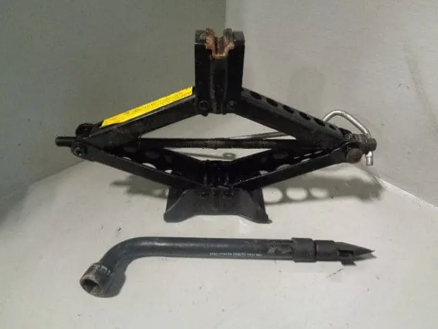 Freelander 2 Scissor Jack With Handle And Wheel Brace Land Rover 2006 To 2014 Xxx 1