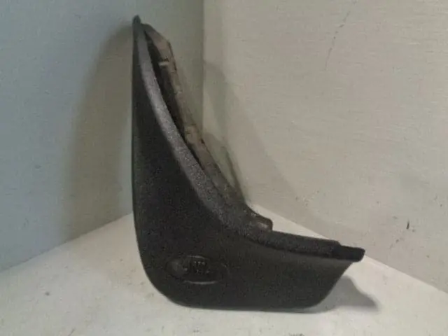 Freelander 1 Mud Flap Splash Guard Near Side Rear Land Rover 2001 To 2006 1