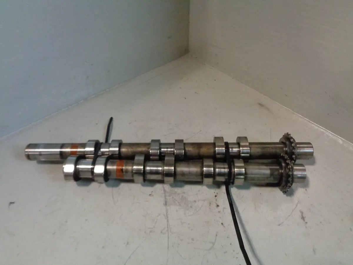 Cam Shafts 2.7 Tdv6 Off Side Right Range Rover Sport Discovery 3 Land Rover 1