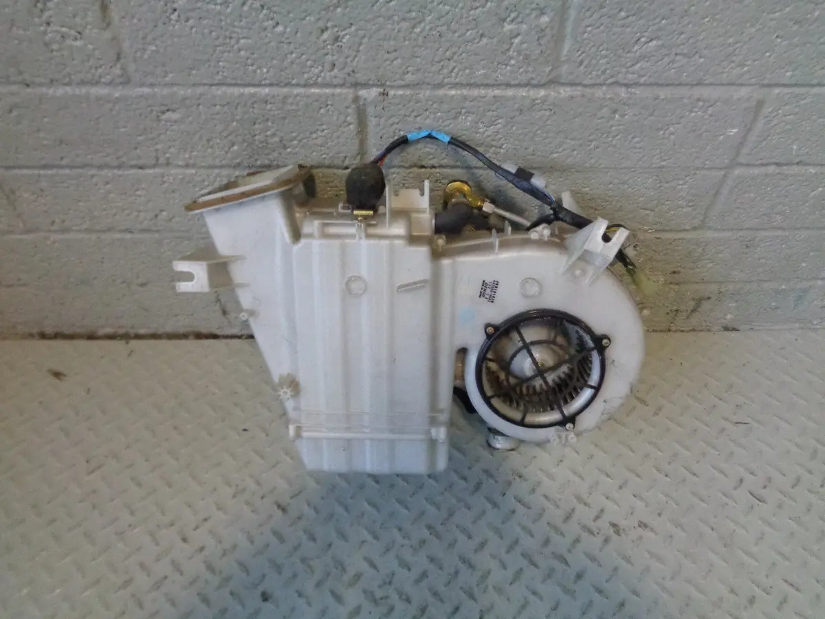 Discovery 2 Rear Heater Air Conditioning And Heater Matrix Jqb101430 Land Rover 1