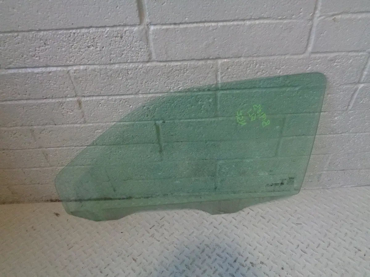 Freelander 1 Door Glass Window Near Side Front Land Rover 1998 To 2006 1