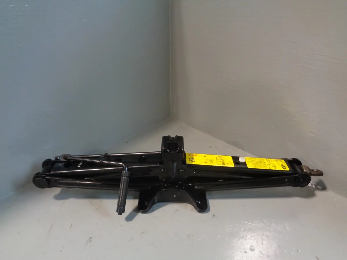 Range Rover L405 Scissor Jack And Handle Cpla-17080-Ad Land Rover 2013 To 2017 1