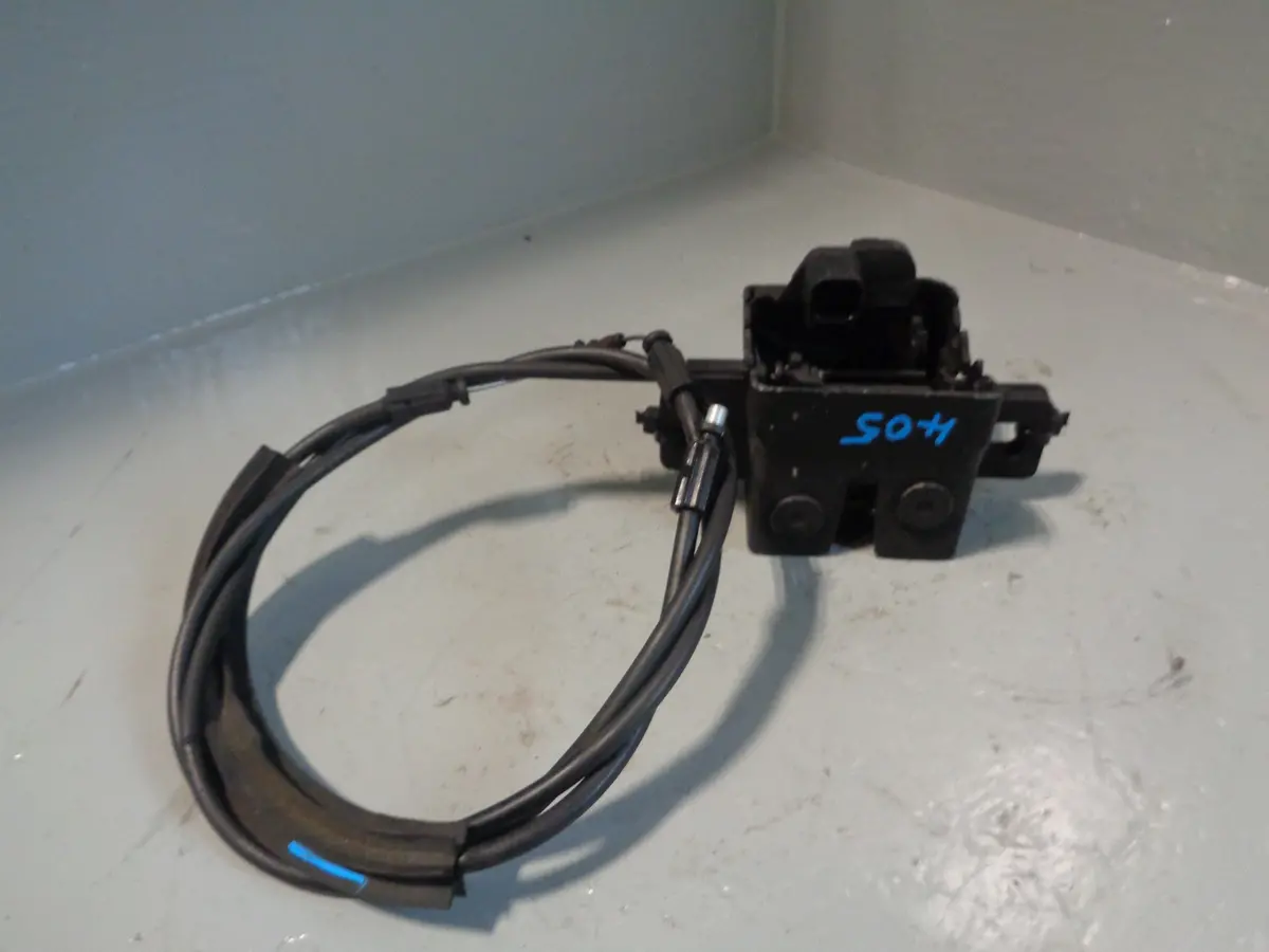 Range Rover L405 Bonnet Release Cable And Catches 2013 To 2017 1
