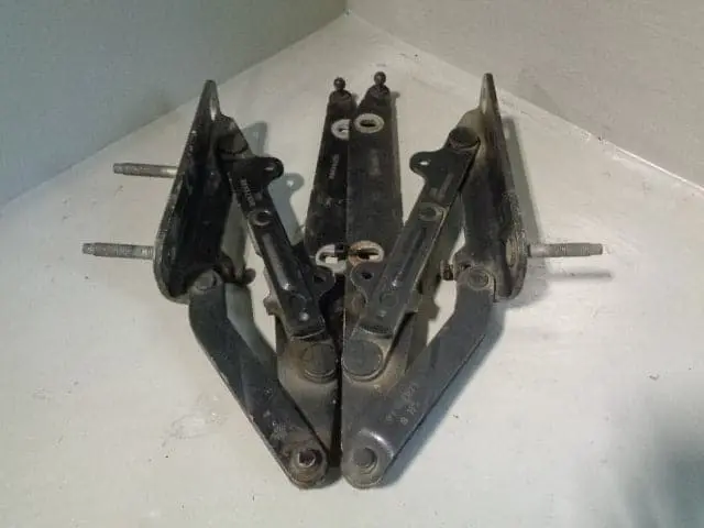 Discovery 3 Bonnet Hinges Pair Of Land Rover 2004 To 2009 1