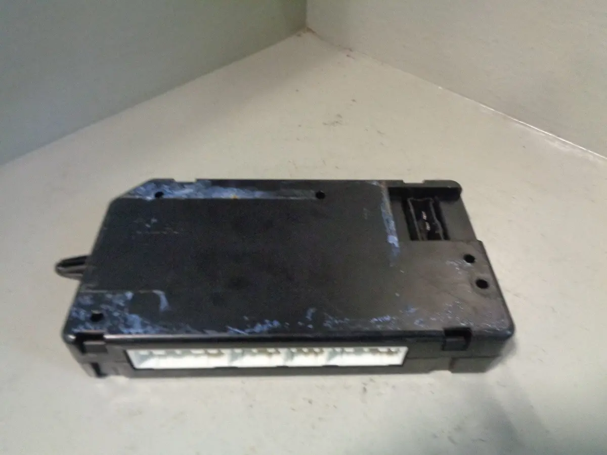 Discovery 2 Bcu Body Control Unit Ywc000010 With Eka Code Land Rover 1