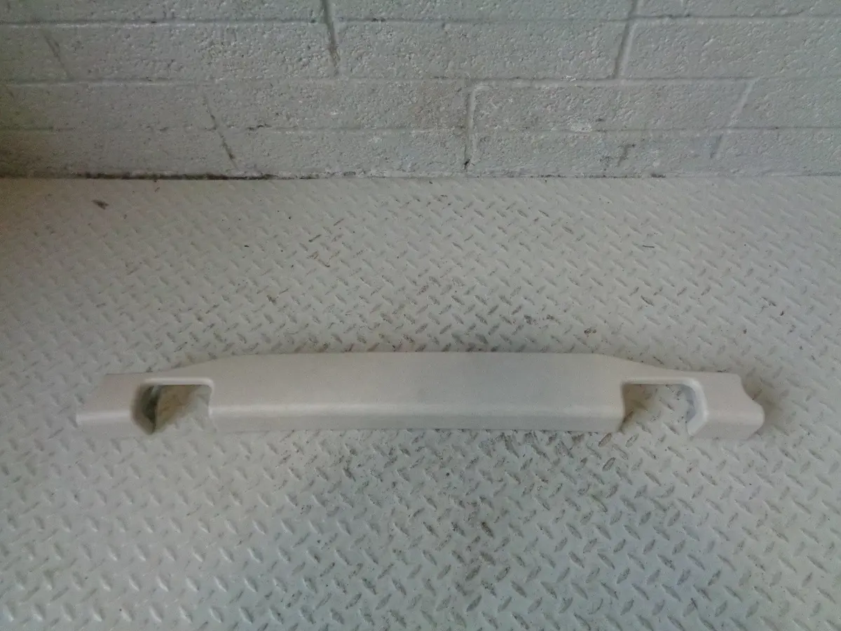 Discovery 2 Roof Trim Rear Headlining Panel Finisher Edv100480lum Land Rover 1