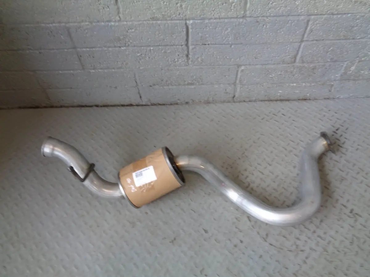 Defender 90 Exhaust Silencer Muffler Rear Td5 And Puma Land Rover 1998 To 2016 1