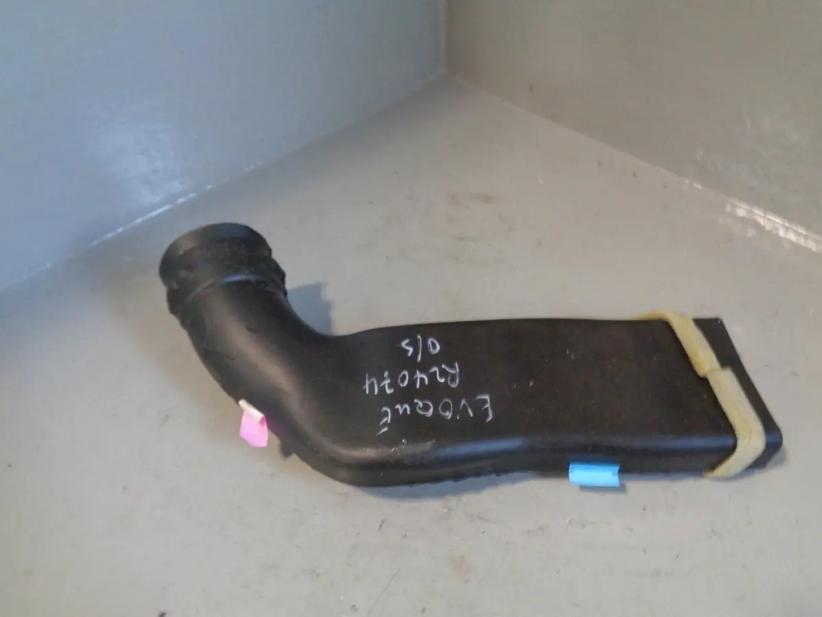 Range Rover Evoque Air Vent Pipe Bj32-018D404-Aa Off Side L538 2011 To 2018 1