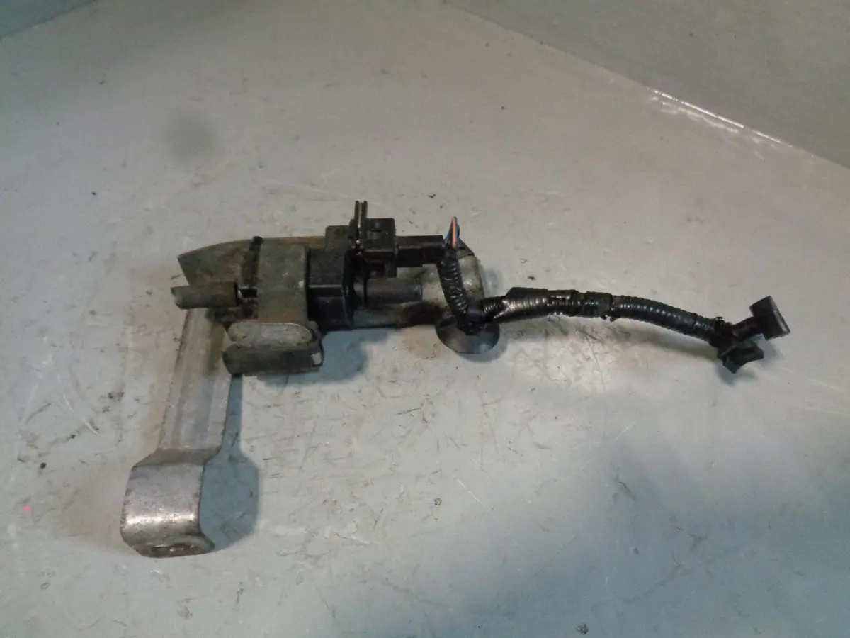 3.0 Tdv6 Vacuum Solenoid Valve And Bracket Discovery 4 Range Rover Sport 1