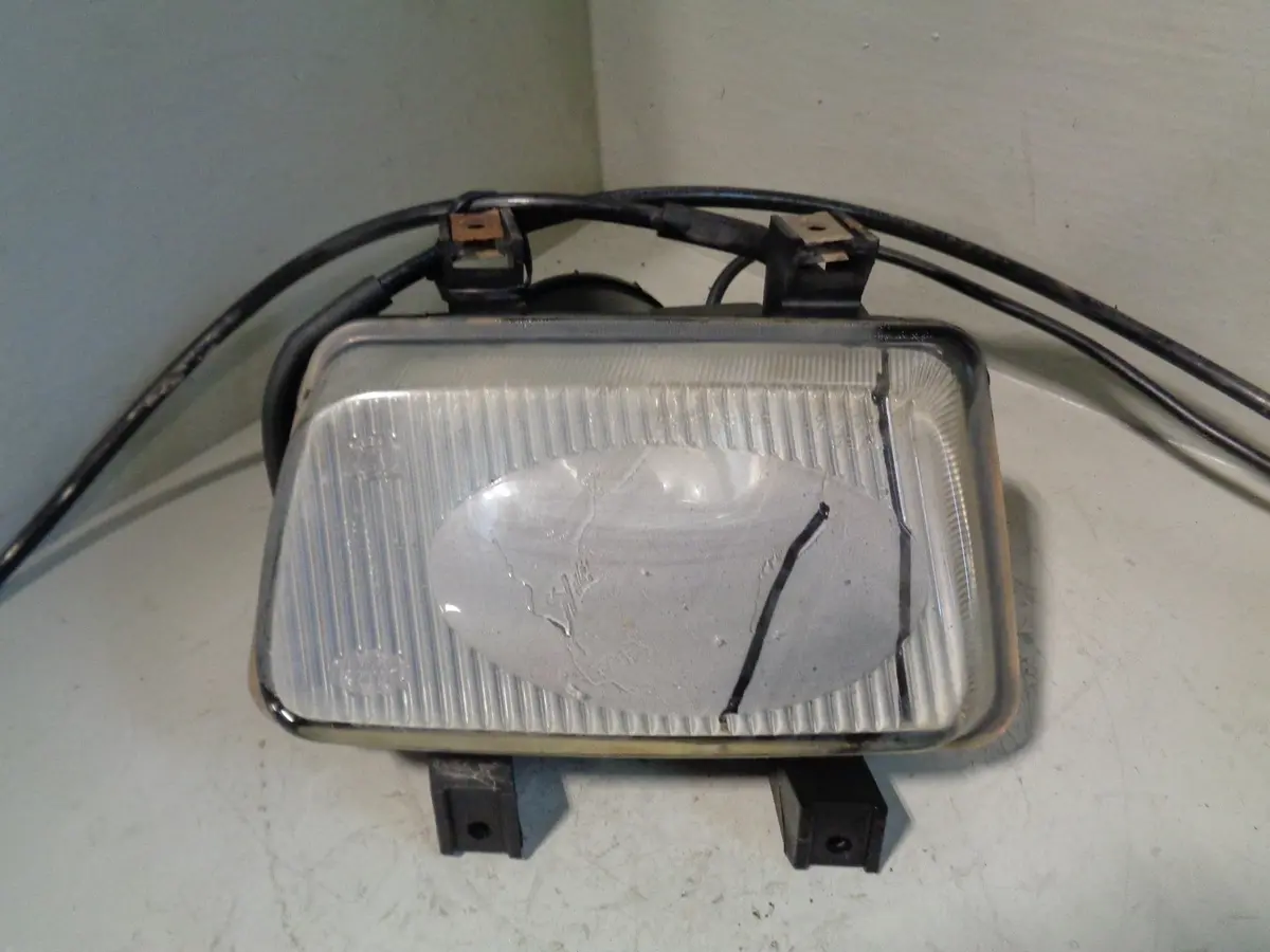 Discovery 2 Fog Light Near Side Front Bumper Land Rover 1998 To 2002 R010101 1