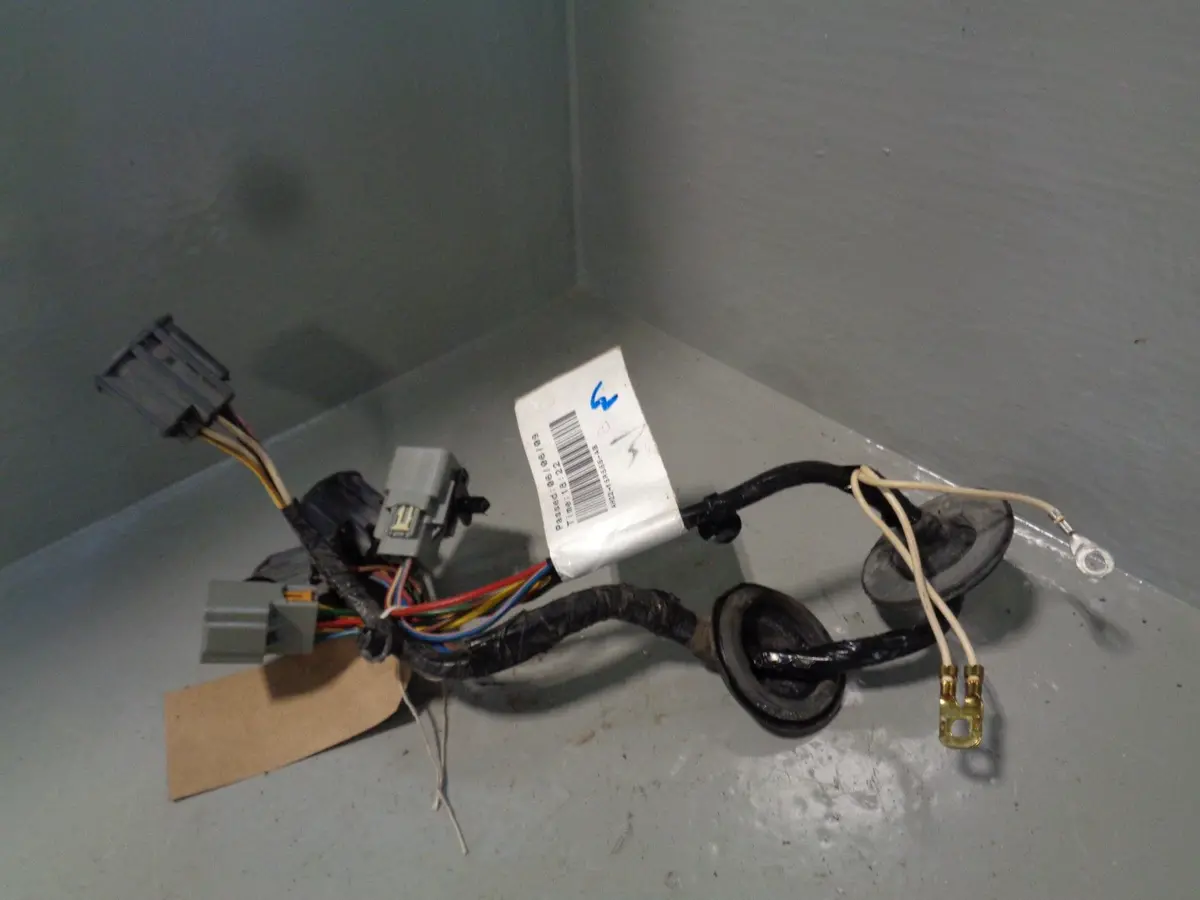 Discovery 4 Trailer Wiring Loom Towing Ah22-15R555-Ab Land Rover 2009 To 2016 1