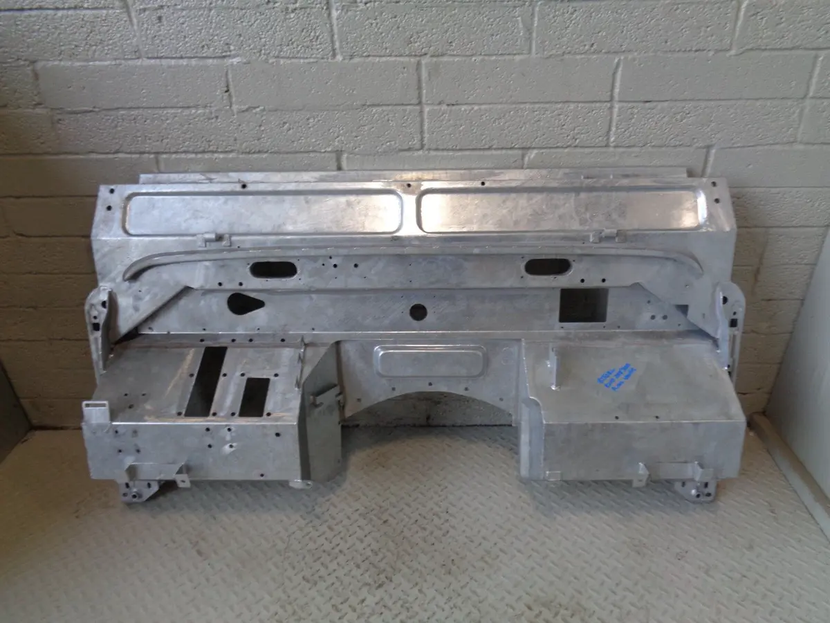Defender Galvanised Bulkhead 200 300 Tdi 90 110 130 Rhd Land Rover Puma Vents 1