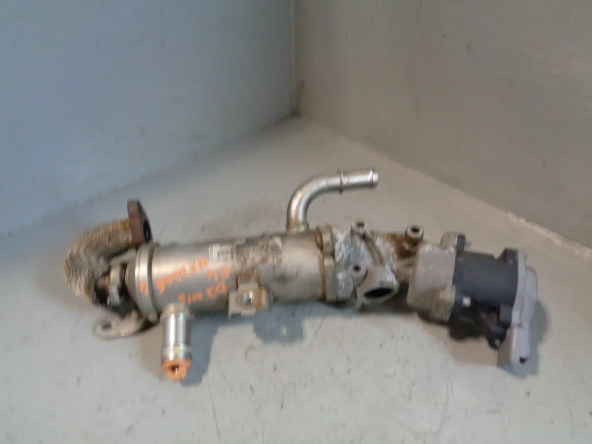 Discovery 3 Egr Cooler Near Side Left 2.7 Tdv6 Euro 4 Land Rover 2004 To 2009 1