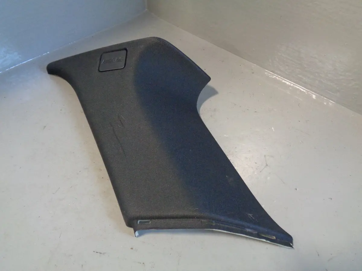 Range Rover Evoque D Pillar Trim Off Side Black Jr53815rhxebyfc 2011 To 2018 1