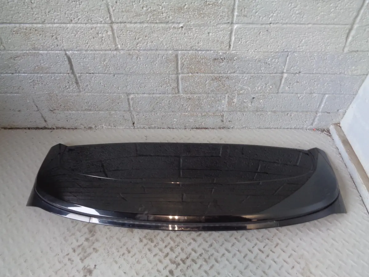 Range Rover L405 Rear Spoiler Tailgate In Santorini Black Lrc 820 2013 To 2017 1