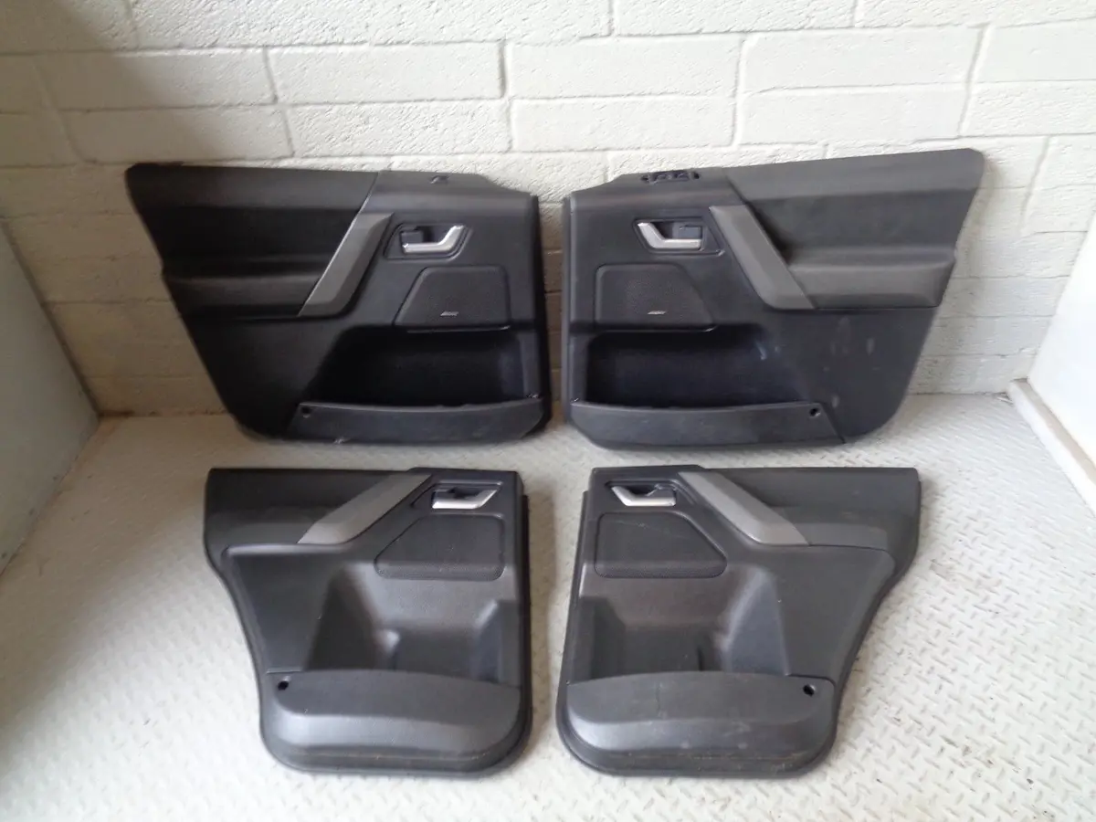 Freelander 2 Door Cards Set Of 4 In Black Cloth Land Rover 2006 To 2011 R28064 1