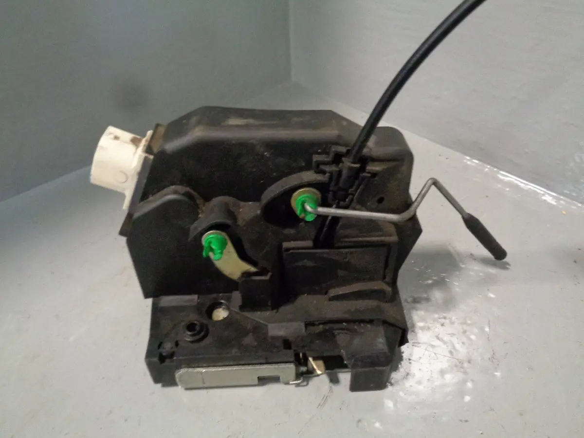 Freelander 1 Lock Actuator Rear Door Near Side Land Rover 1998 To 2006 1
