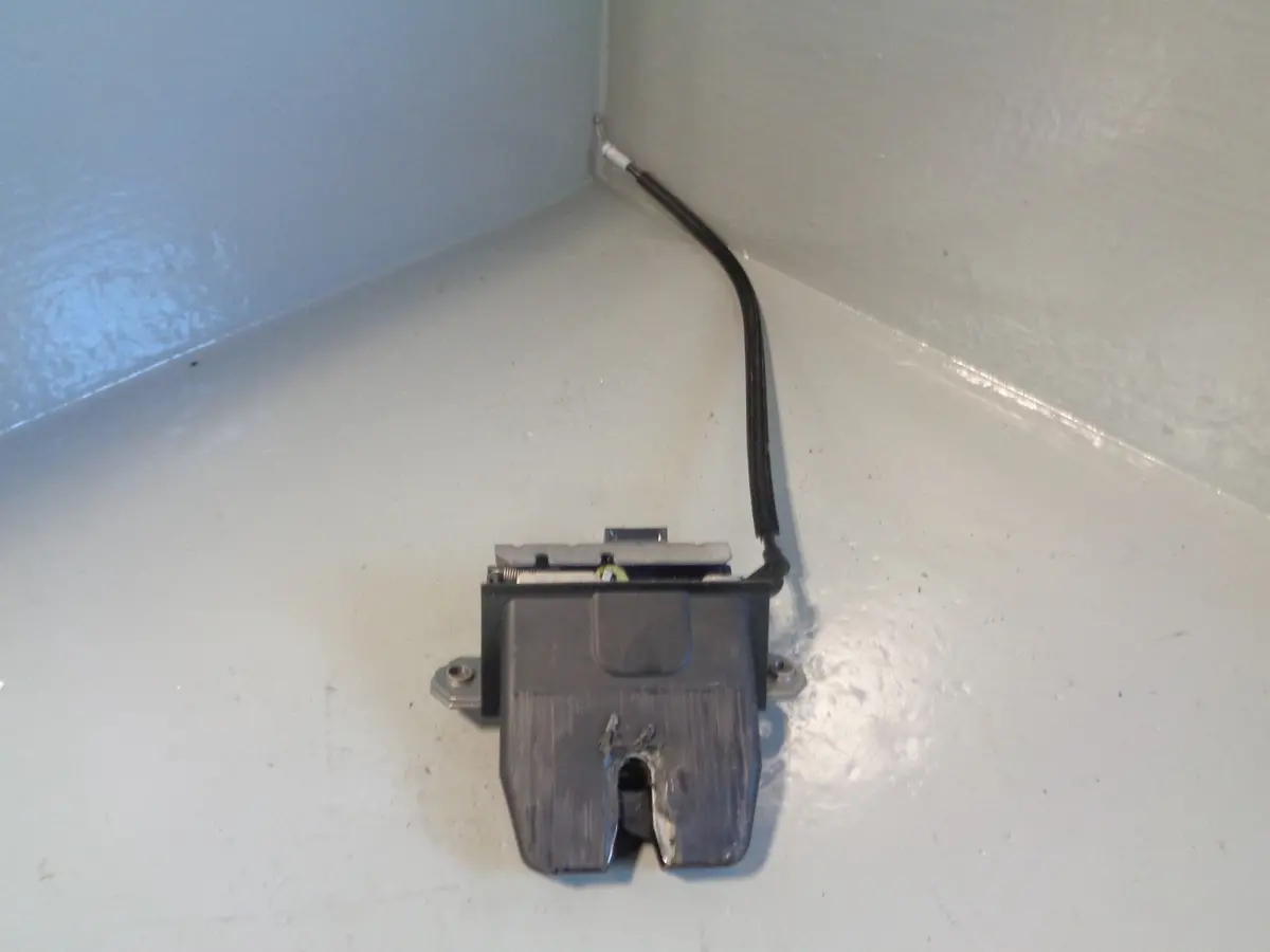 Range Rover Evoque Boot Tailgate Actuator Lock Bj62-442A66-Ag L538 2016 To 2018 1