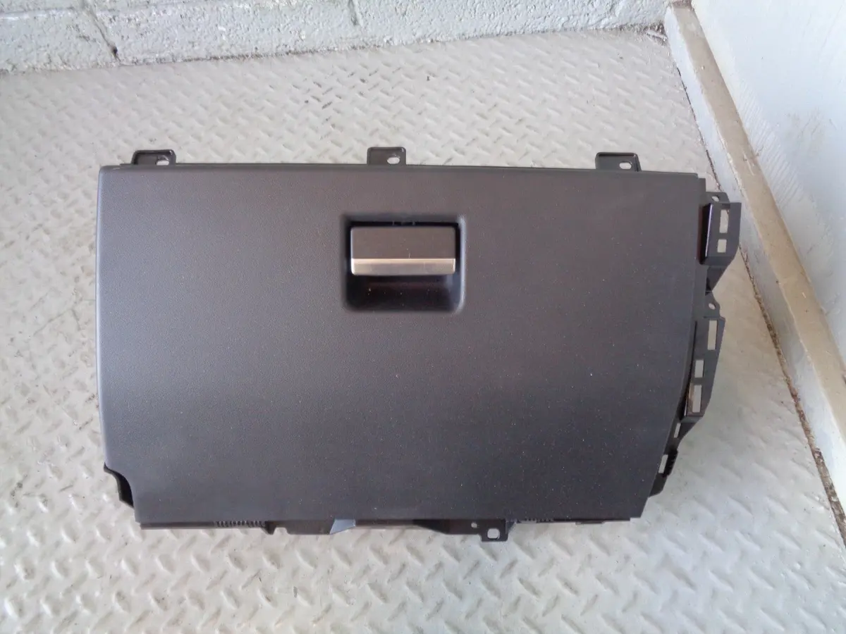 Range Rover Evoque Glove Box In Black 12D 1357 Cax L538 2011 To 2015 1