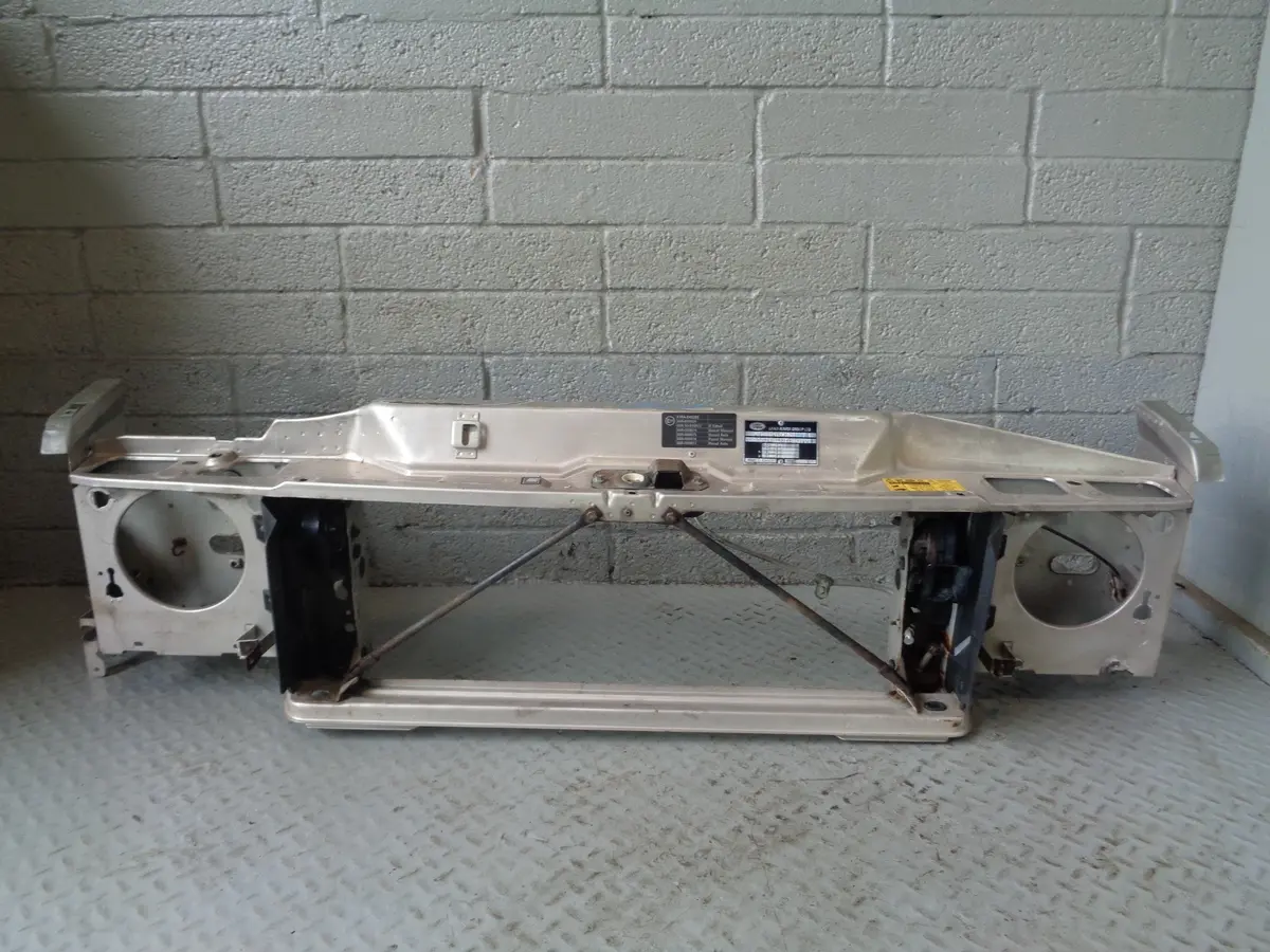 Discovery 2 Slam Front Panel Blenheim Silver Land Rover 1998 To 2002 R11045 1