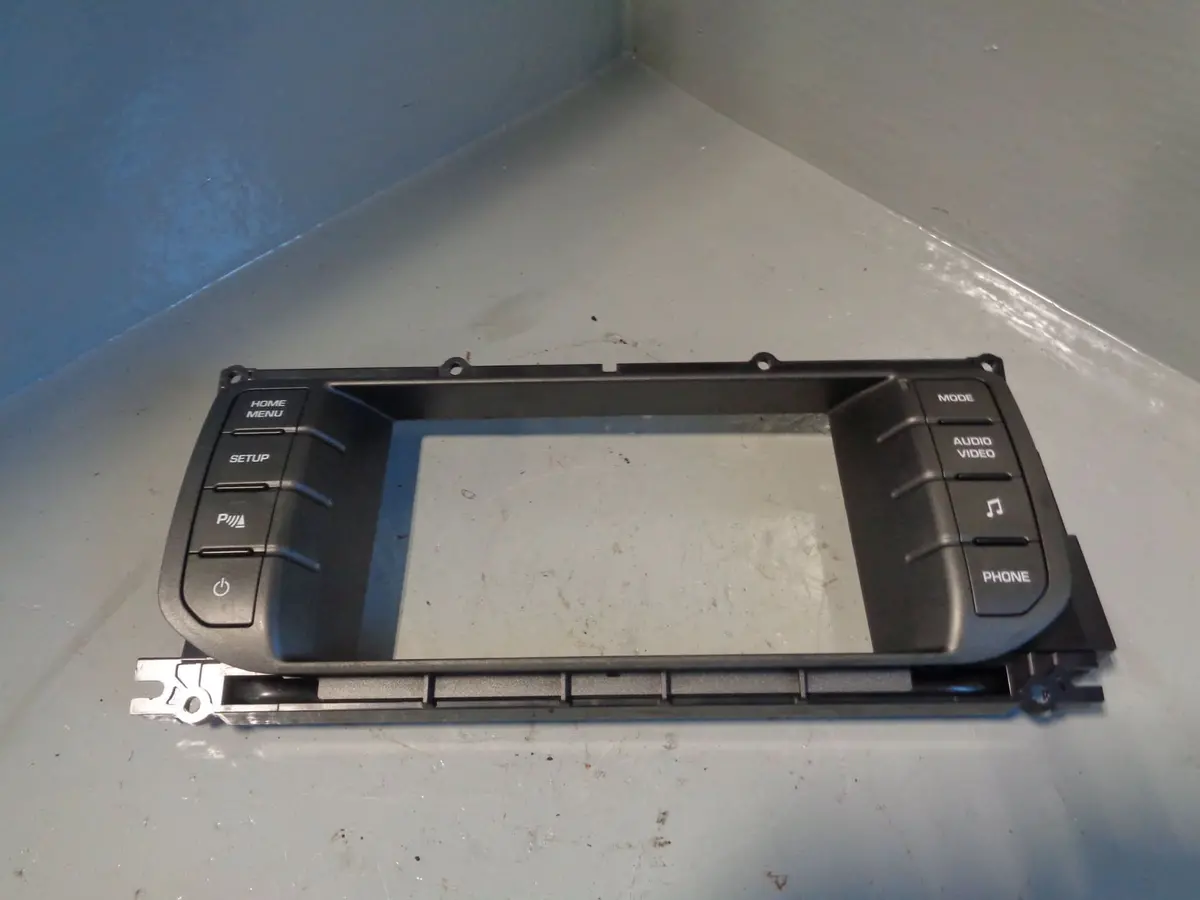 Range Rover Evoque Screen Surround Dashboard Switch Bj32-18C858-Ec 2011 To 2015 1
