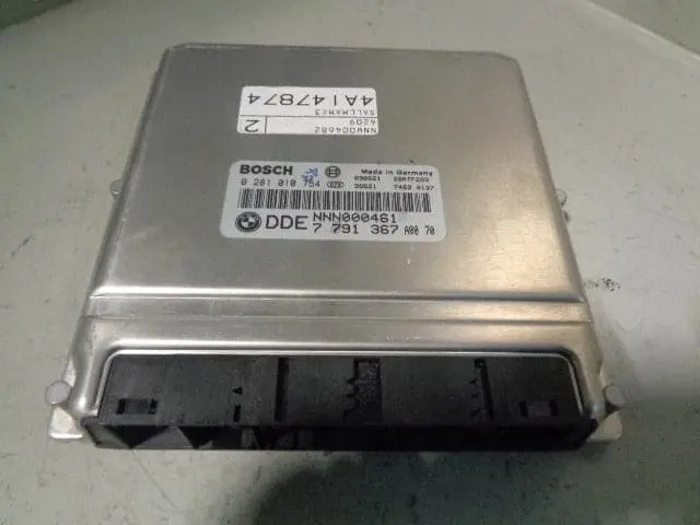 Range Rover L322 Ecu Main Engine Control Unit Nnn000461 3.0 Td6 2002 To 2006 1