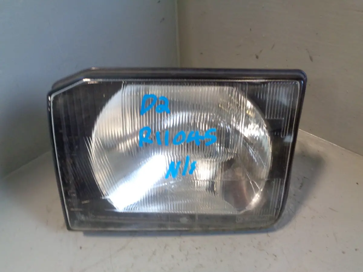 Discovery 2 Headlight Near Side Pre-Facelift Xbc105130 Land Rover R11045 1