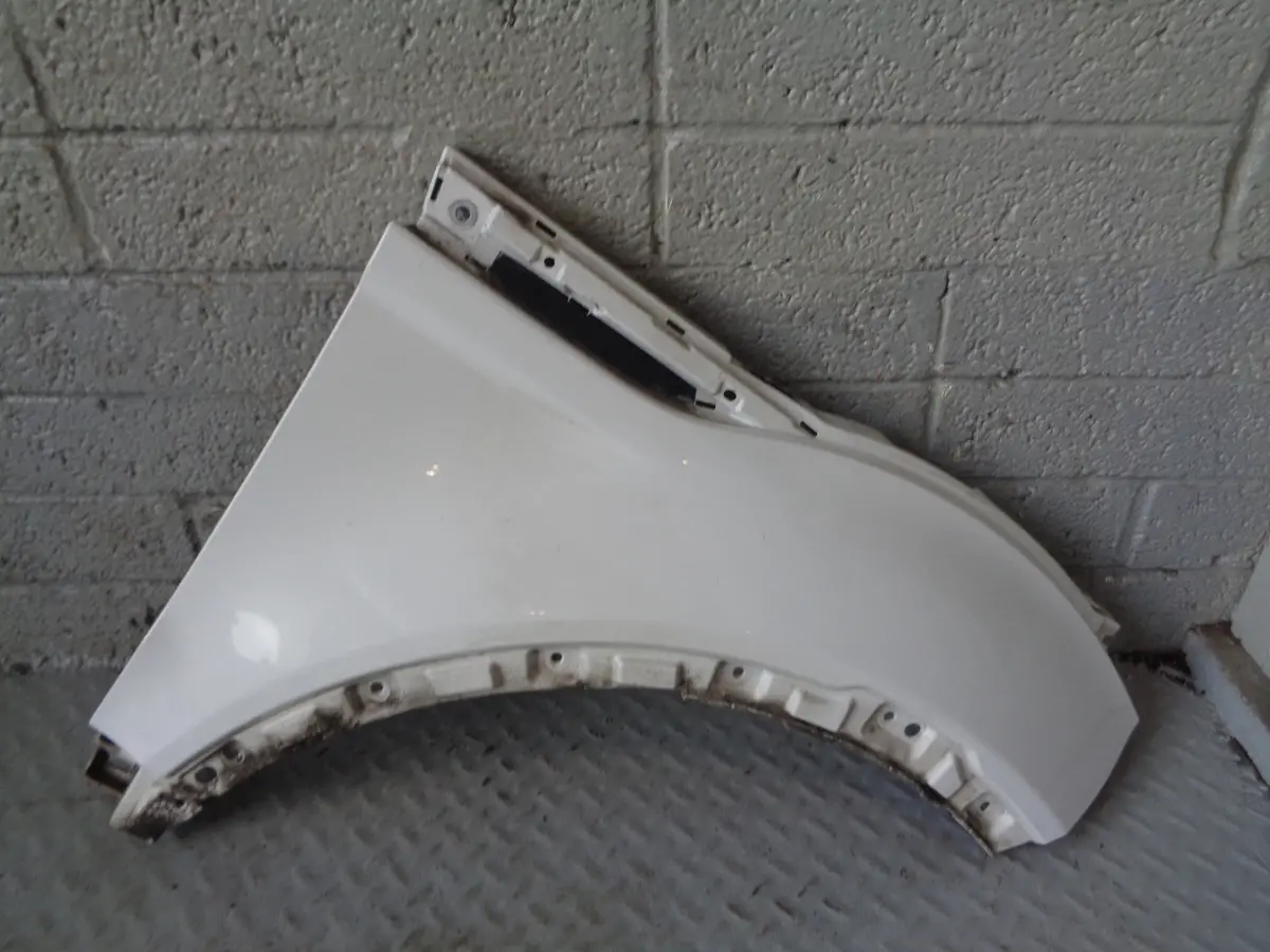 Range Rover Evoque Wing Off Side Front Fuji White Lrc 867 L538 L22055 1