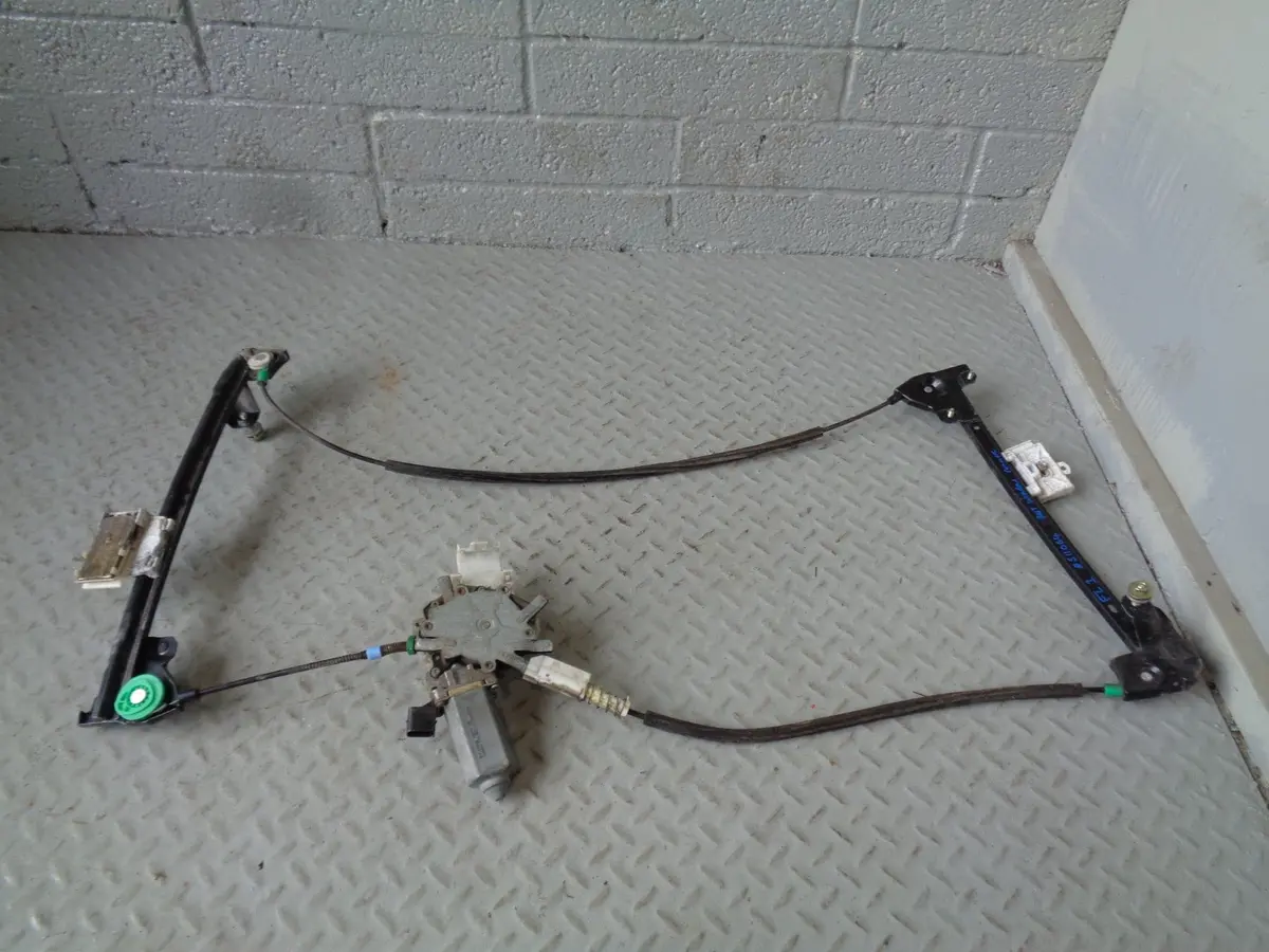 Freelander 1 Tailgate Window Regulator And Motor Land Rover 1998 To 2006 1