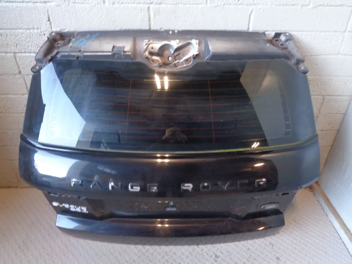 Range Rover Evoque Tailgate Boot Lid Santorini Black L538 2011 To 2018 L02015 2