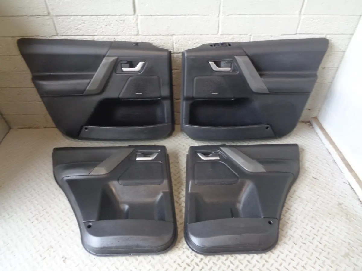 Freelander 2 Door Cards Set Of 4 In Black Leather Land Rover 2006 To 2011 R25035 1