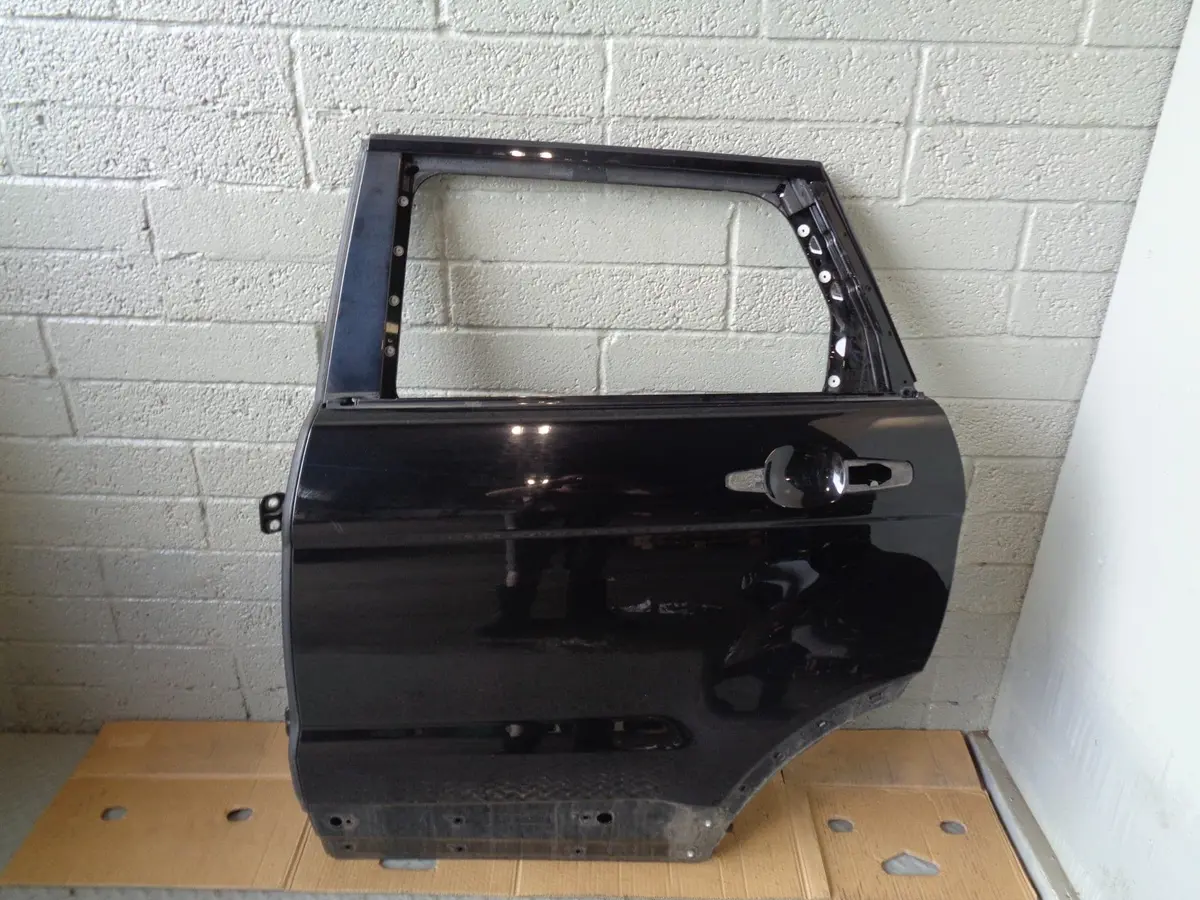 Range Rover Evoque Door Near Side Rear Santorini Black Bare L538 2011 To 2015 1