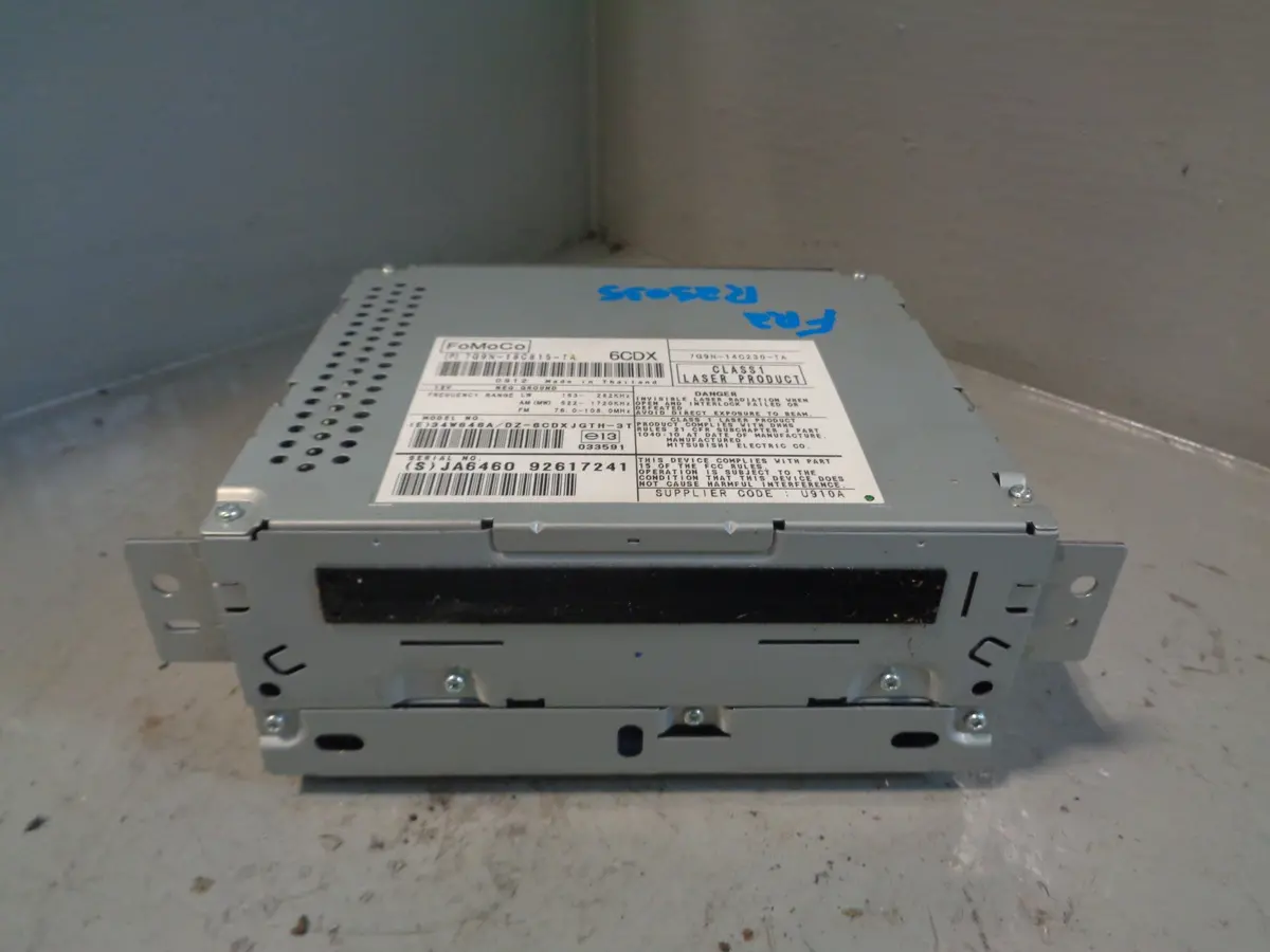 Freelander 2 Cd Player 6 Disc 7G9n-18C815-Ta Land Rover 2006 To 2011 1