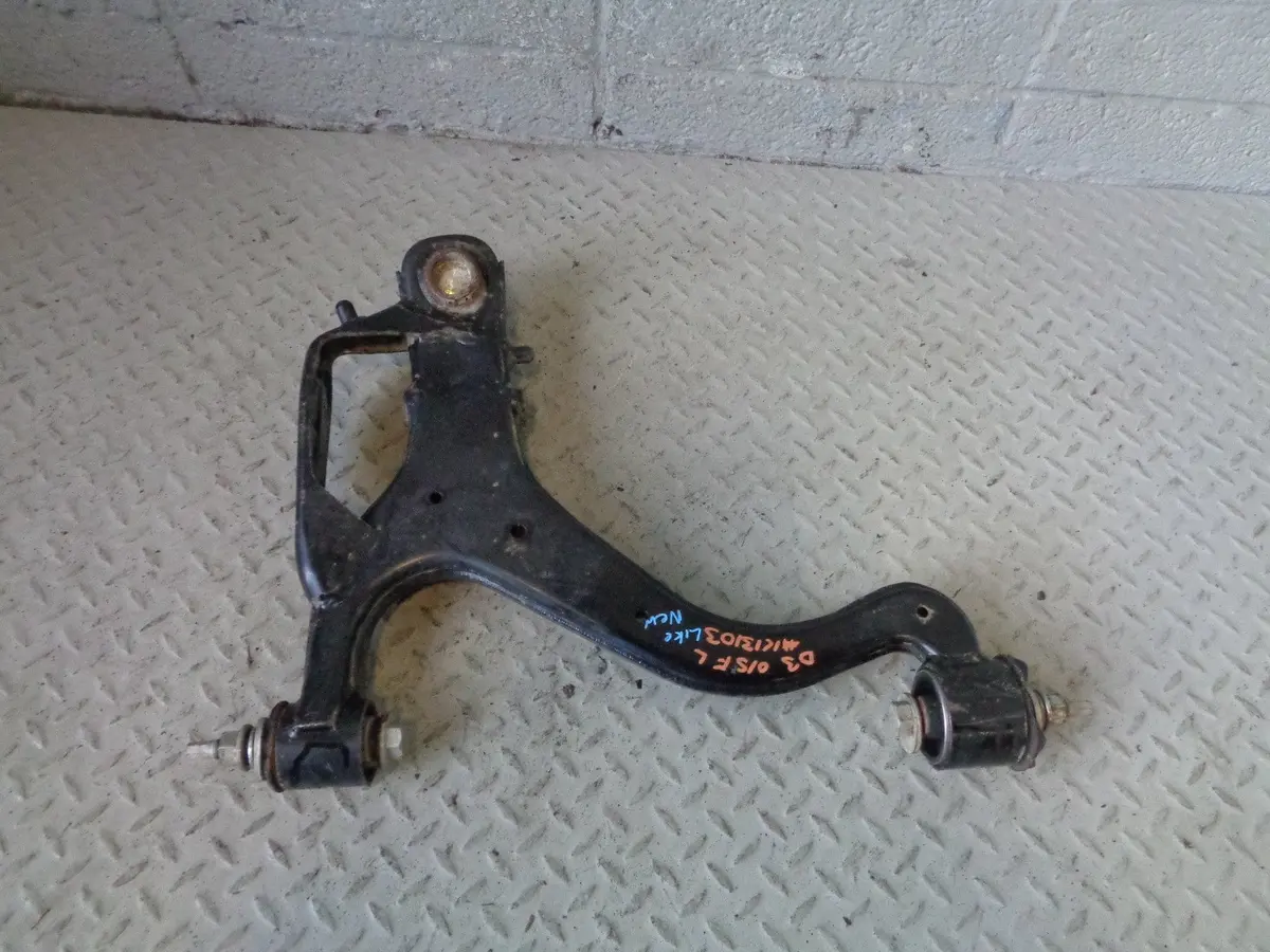 Discovery 3 Wishbone Control Arm Off Side Front Lower With Bolts Land Rover 1