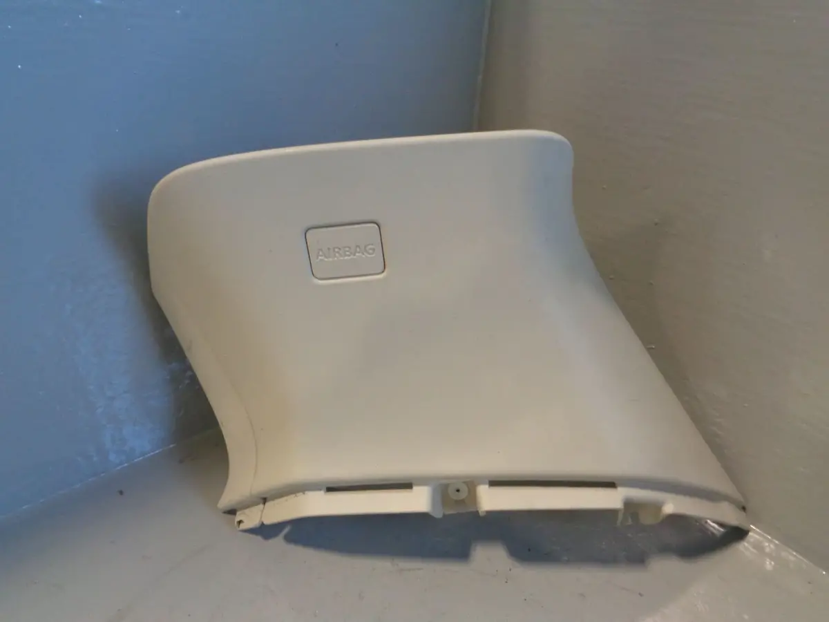Range Rover Evoque D Pillar Trim Internal Off Side Right Rear In Ivory 3 Door 1