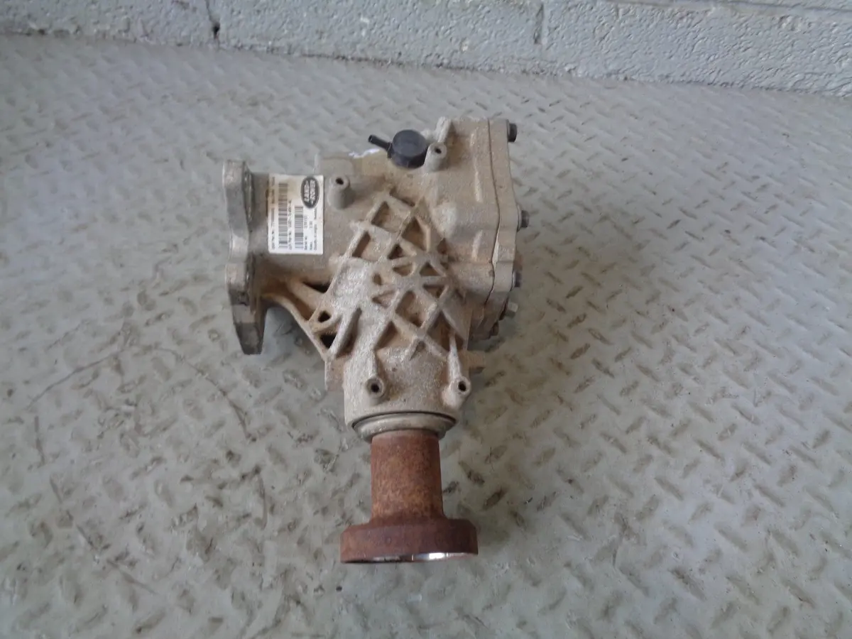 Range Rover Evoque Front Diff Transfer Box Ej32-7L486-Ac 9 Speed 2011 To 2018 1