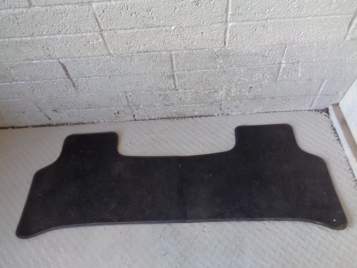 Range Rover L322 Floor Mat Rear Carpet Black 2002 To 2013 Land Rover R24065 1