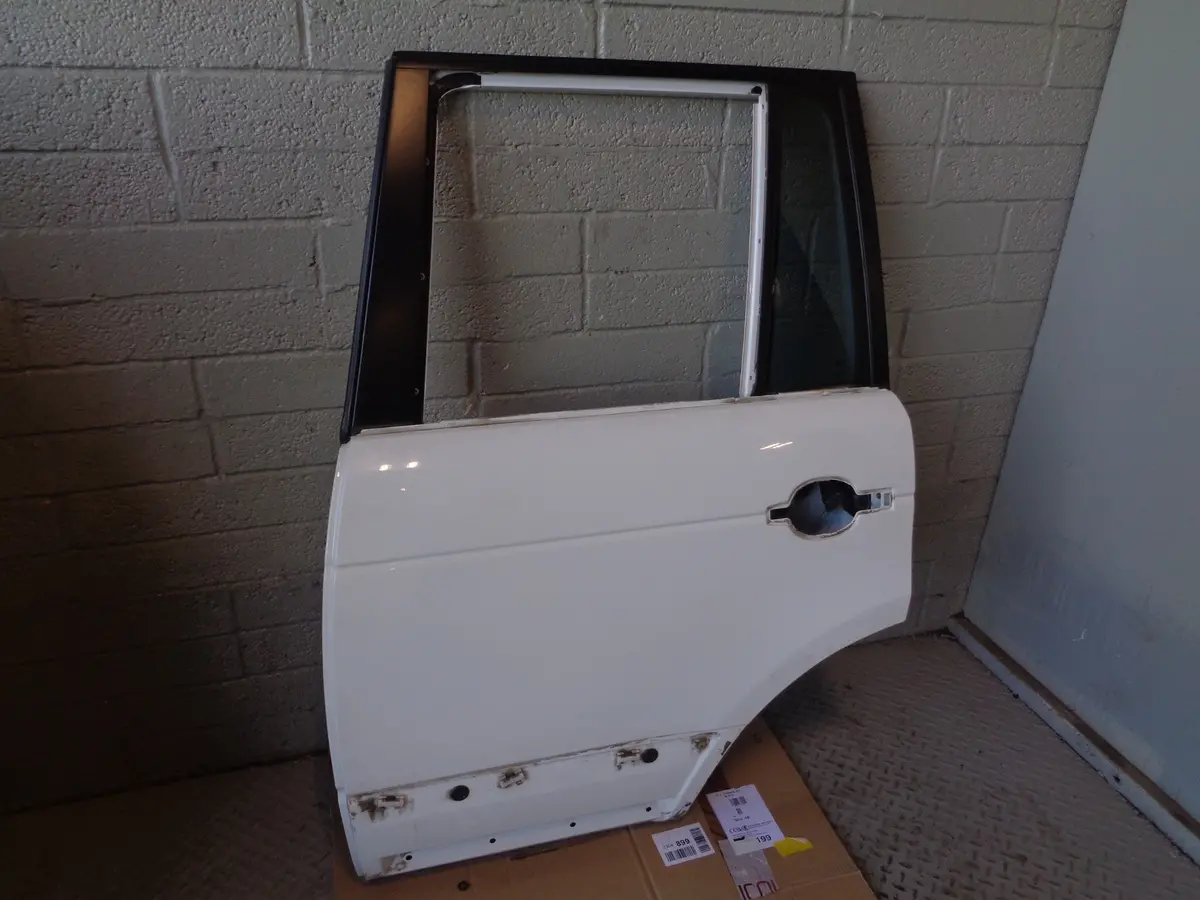 Range Rover L322 Door Bare Near Side Rear Left Fuji White Lrc 867 2006 To 2013 2