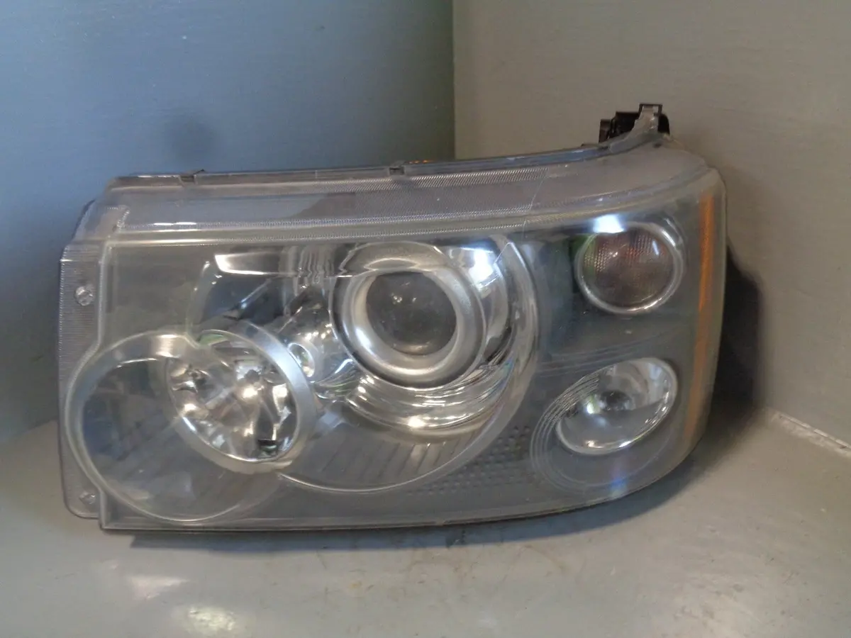 Range Rover Sport Headlight Xenon Near Side Lamp L320 2005 To 2009 D8113 1