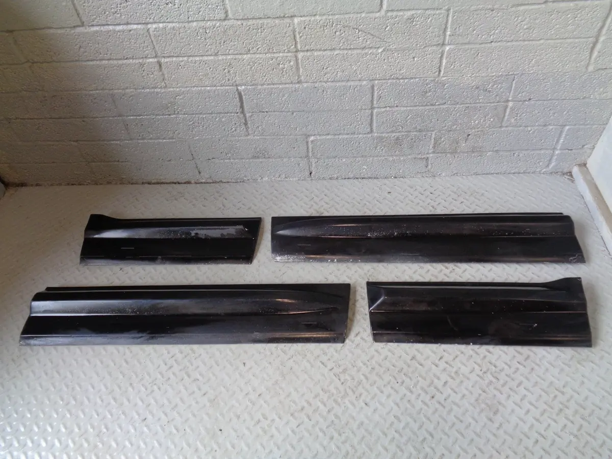 Freelander 2 Door Set Of Door Pod Trims Santorini Black Land Rover 2006 To 2011 1