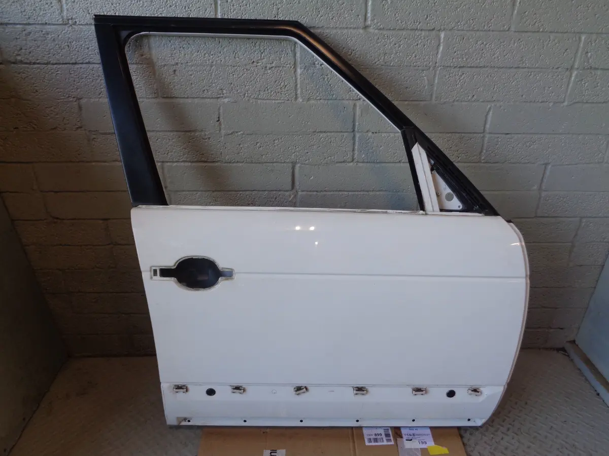 Range Rover L322 Door Bare Off Side Front Right Fuji White Lrc 867 2006 To 2013 1