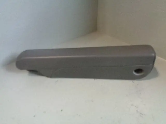 Discovery 2 Armrest Grey Off Side Right Driver Seat Land Rover R07073 1