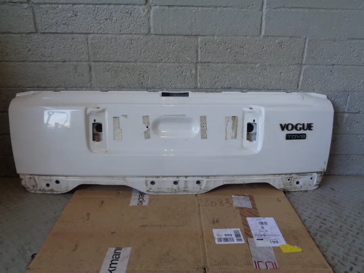 Range Rover L322 Tailgate Lower Fuji White Lrc 867 2010 To 2013 L24045 1