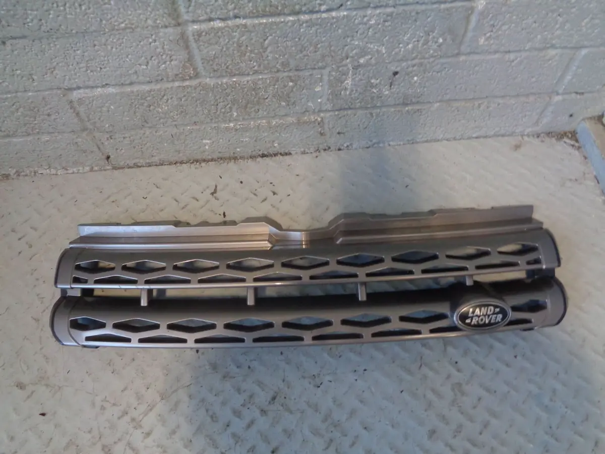 Range Rover Evoque Front Grille In Grey L538 2011 To 2015 1